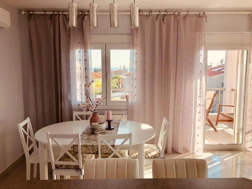 Villa Bacchus 니키티 0*,  그리스